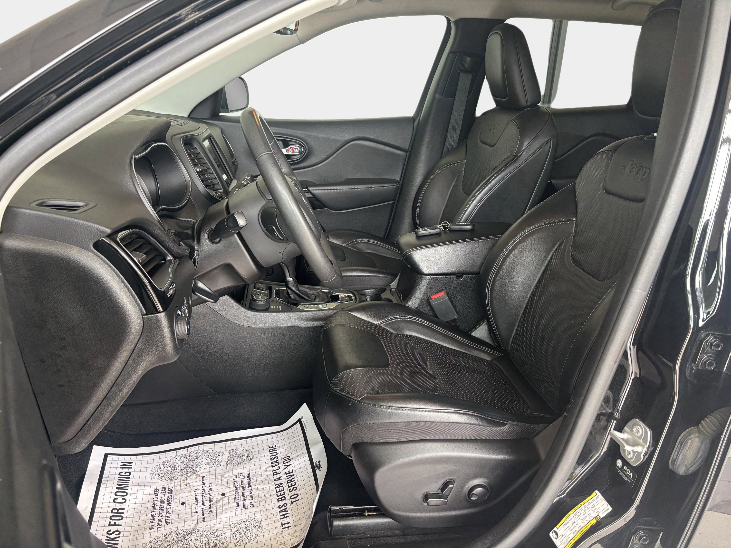 2023 Jeep Cherokee Altitude Lux