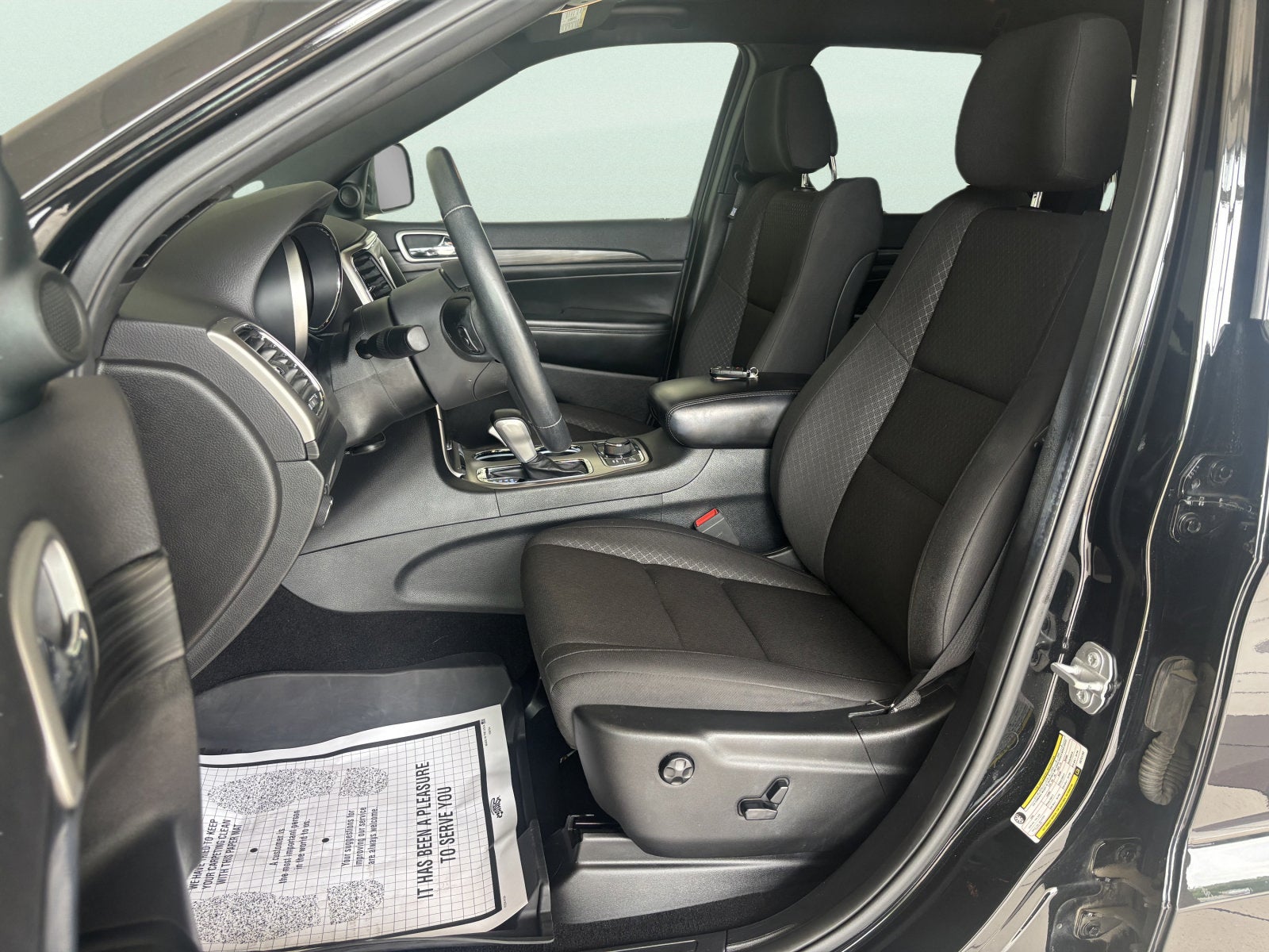 2019 Jeep Grand Cherokee Laredo E