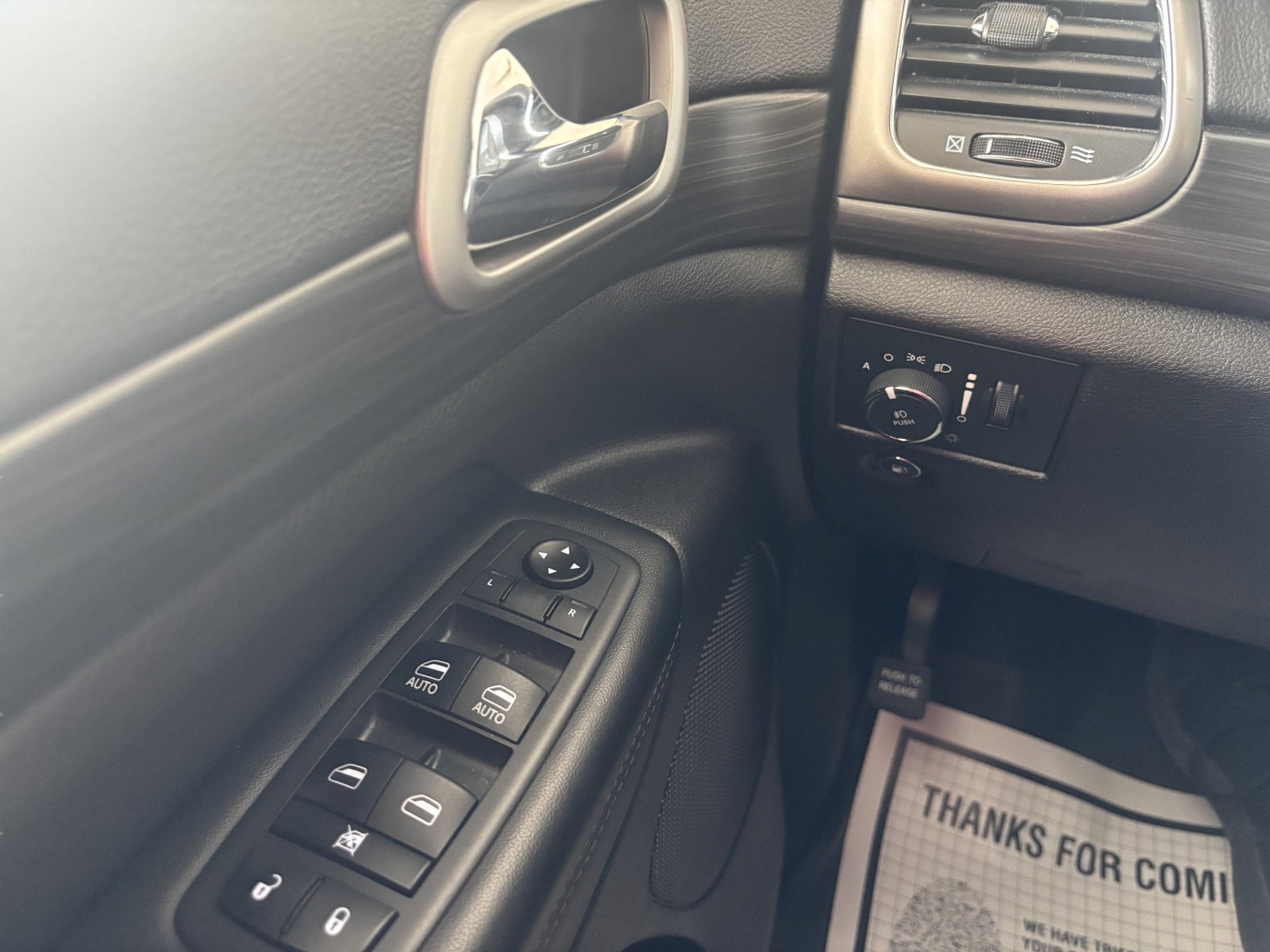 2019 Jeep Grand Cherokee Laredo E