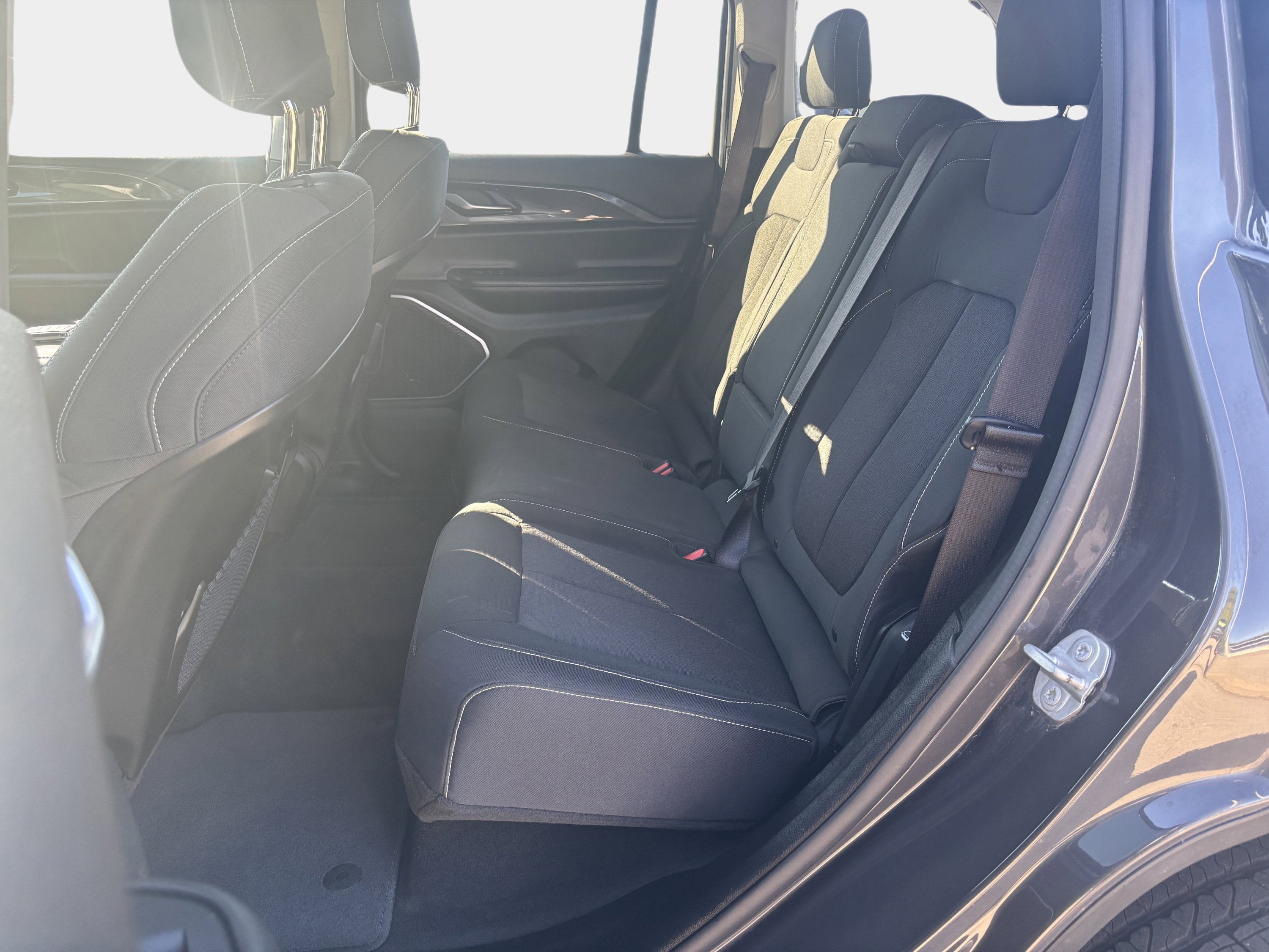 2022 Jeep Grand Cherokee Laredo