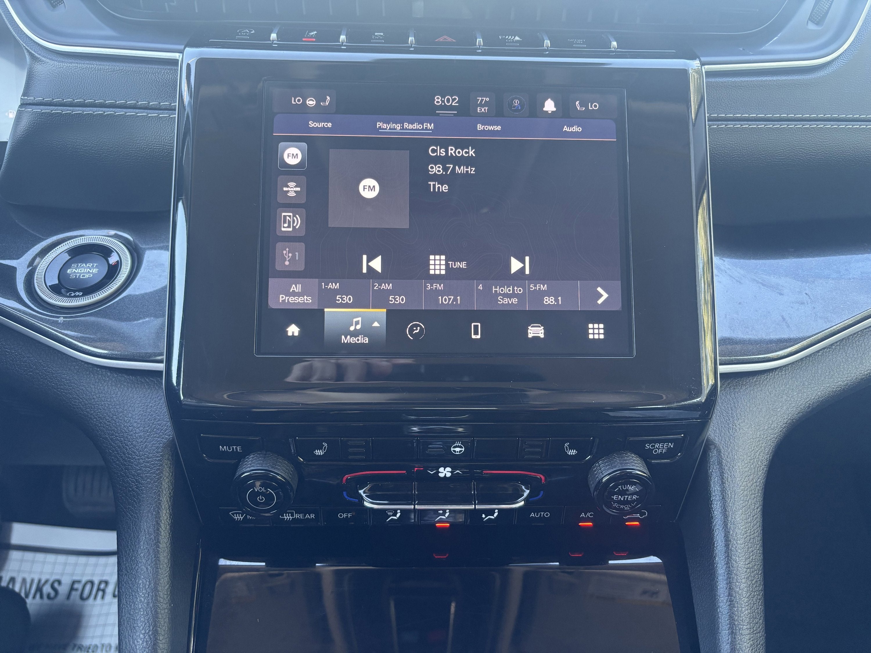 2022 Jeep Grand Cherokee Laredo