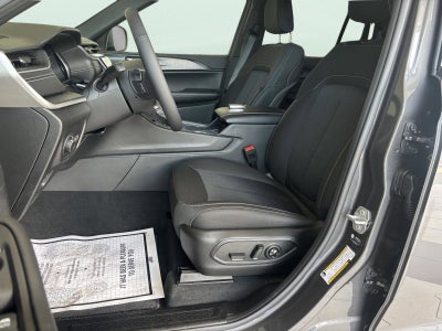 2026 Jeep Grand Cherokee Laredo X