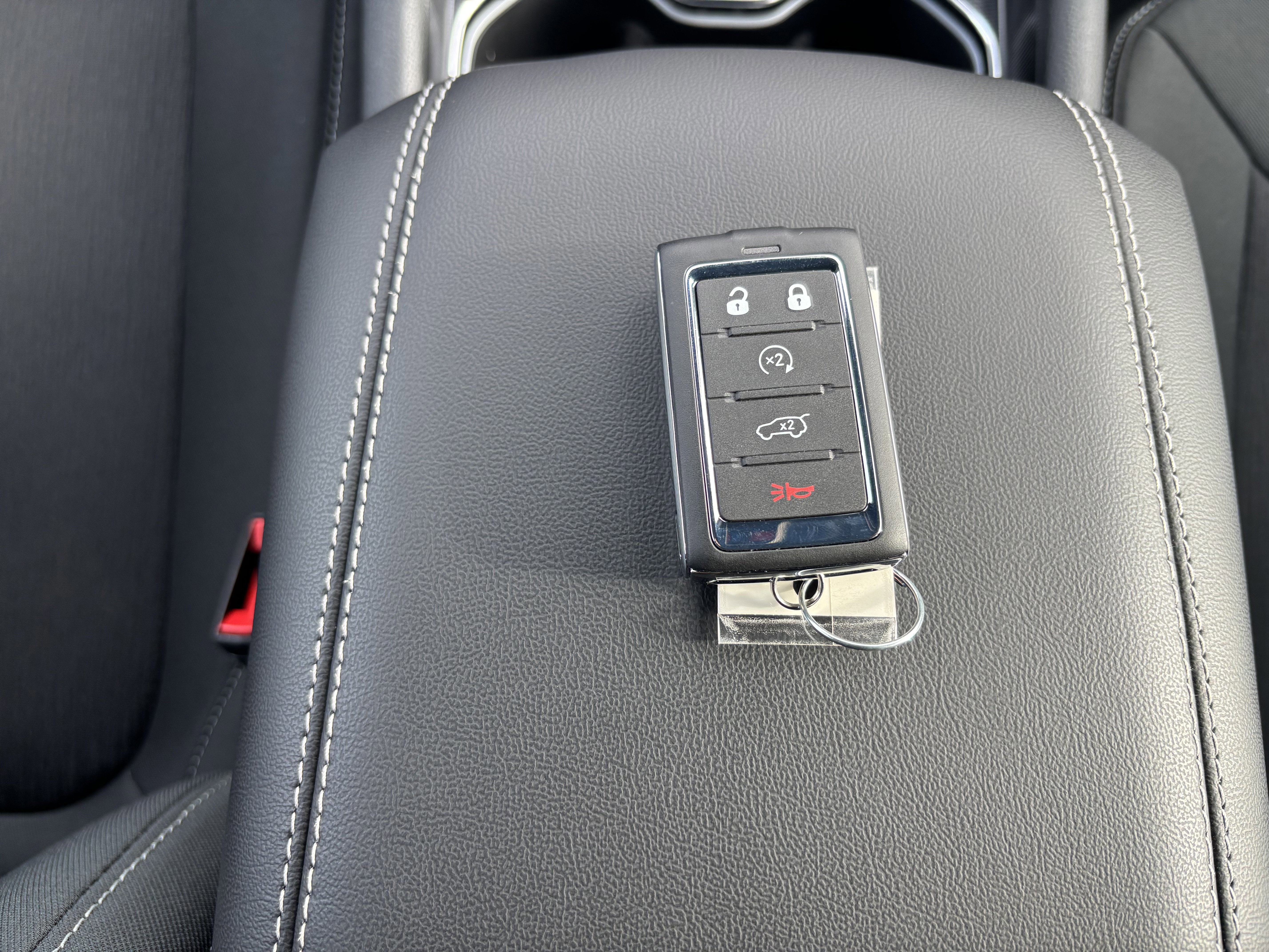 2026 Jeep Grand Cherokee Laredo X