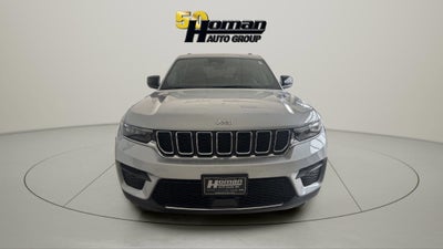 2026 Jeep Grand Cherokee Laredo Altitude