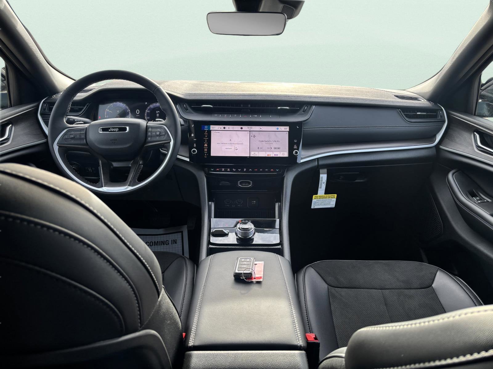 2026 Jeep Grand Cherokee Laredo Altitude