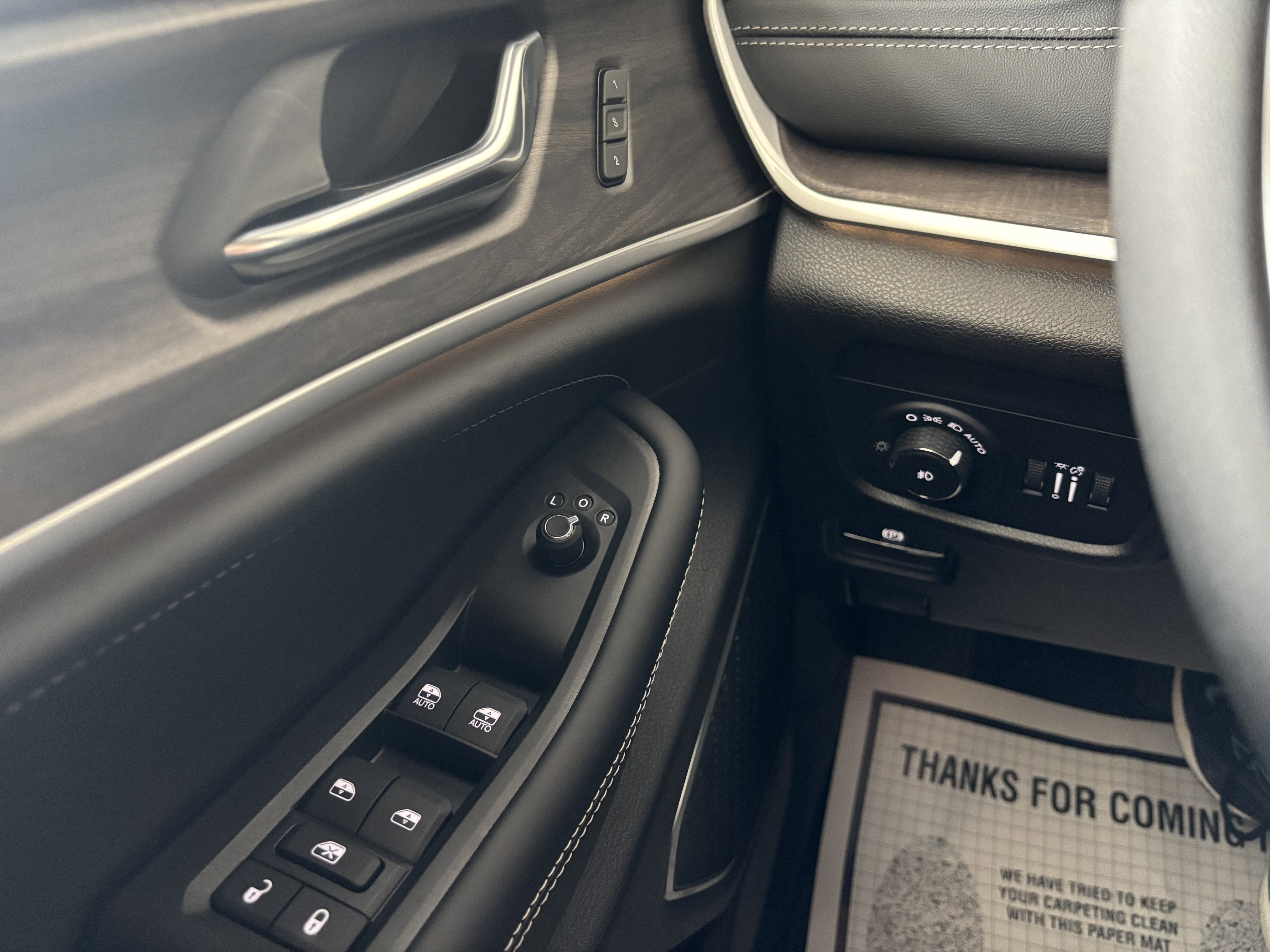 2026 Jeep Grand Cherokee Limited Reserve