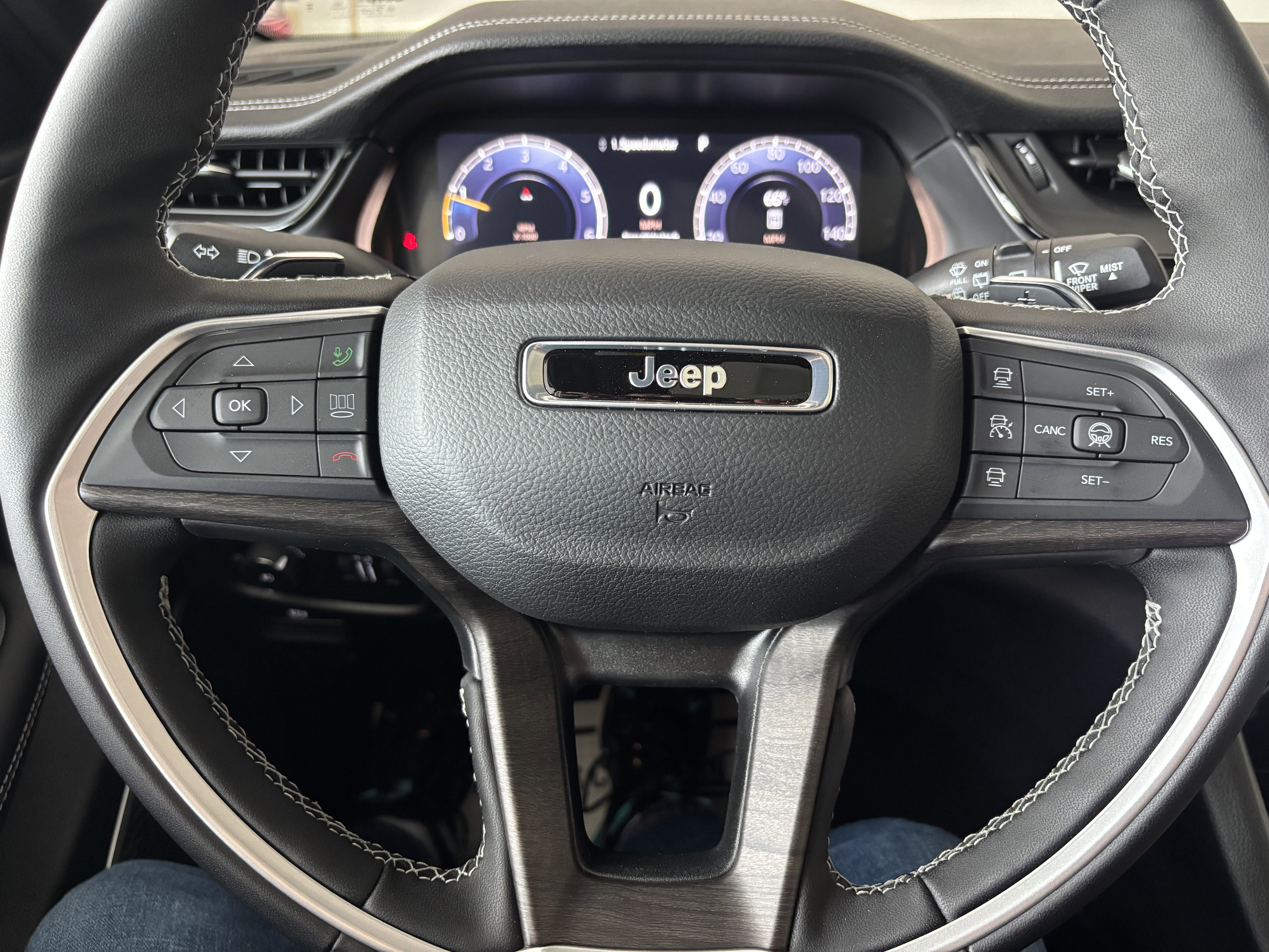 2026 Jeep Grand Cherokee Limited Reserve