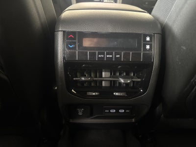 2027 Jeep Grand Cherokee L Laredo Altitude