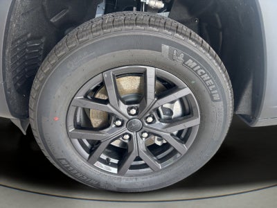 2027 Jeep Grand Cherokee L Laredo Altitude