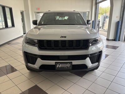 2026 Jeep Grand Cherokee L Laredo Altitude