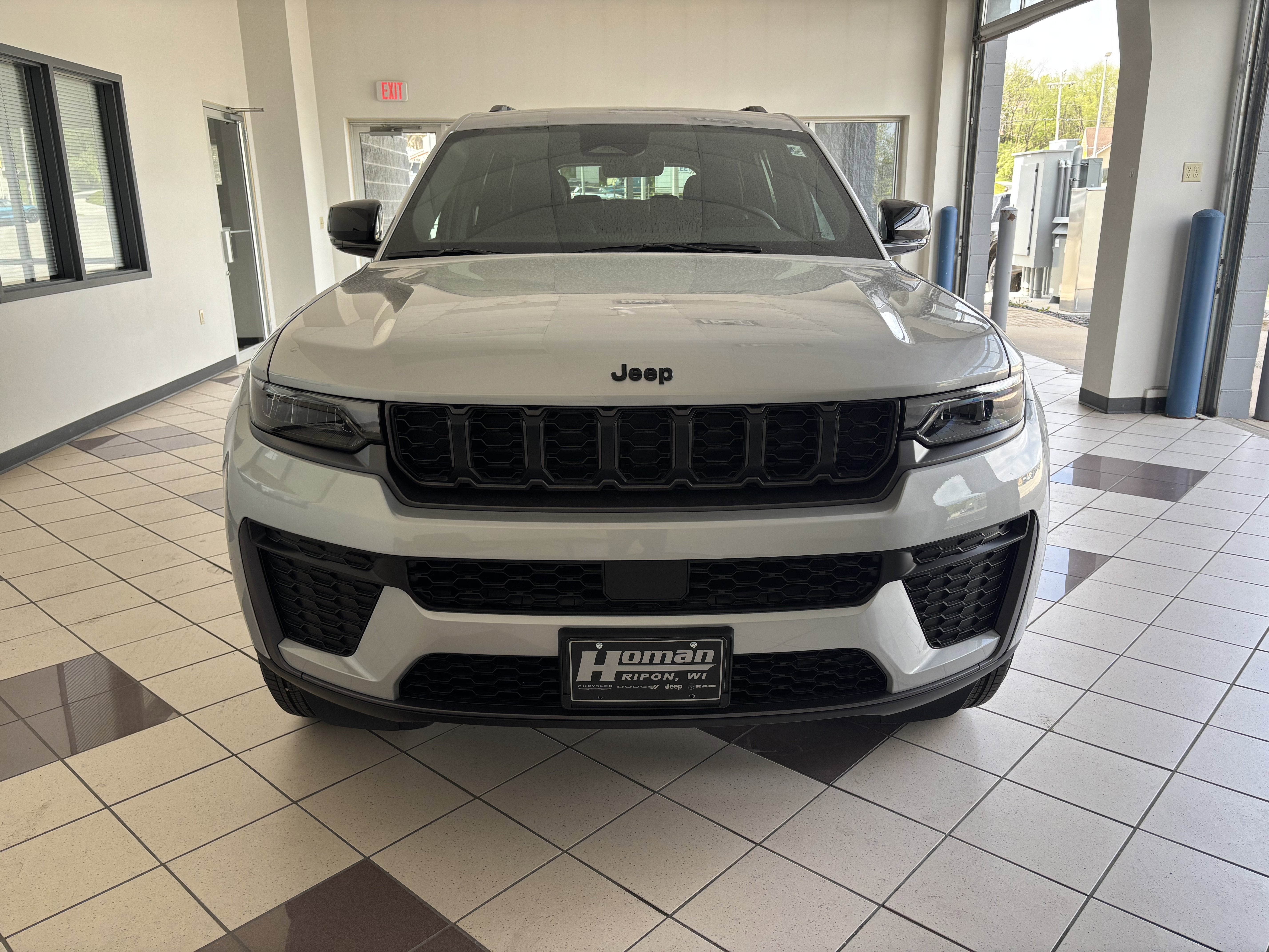 2026 Jeep Grand Cherokee L Laredo Altitude
