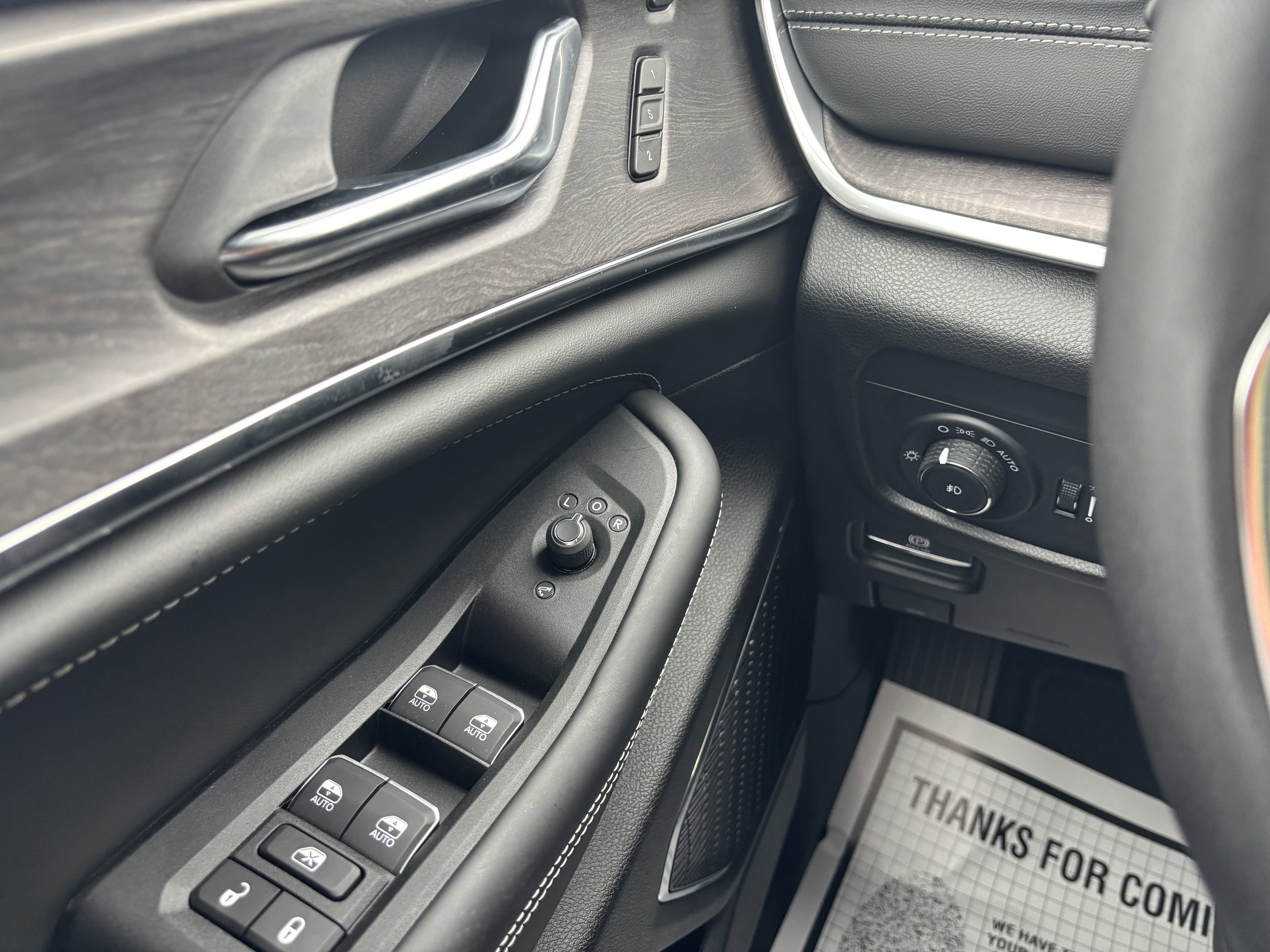 2025 Jeep Grand Cherokee L Overland