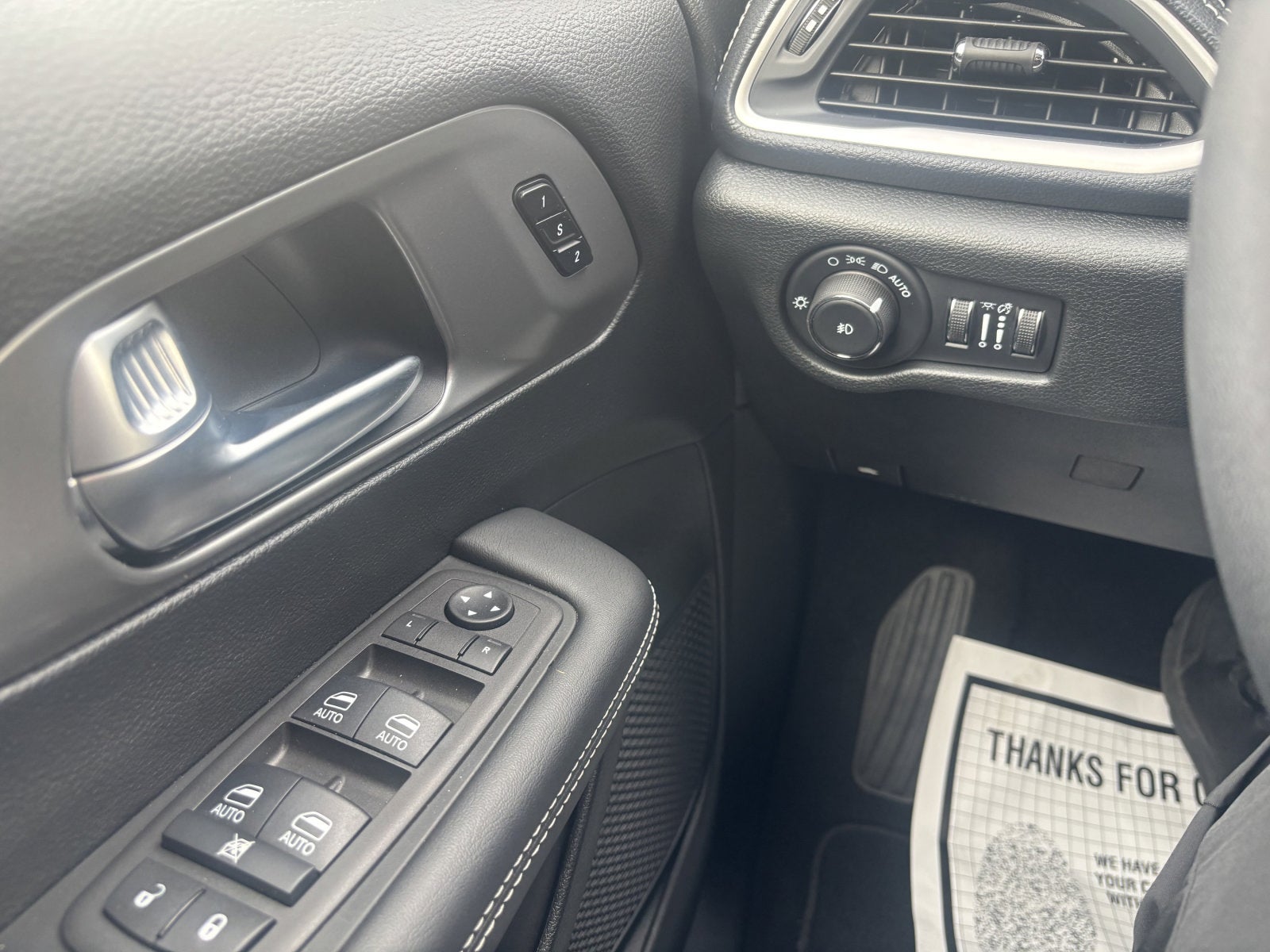 2025 Chrysler Pacifica Hybrid Hybrid Select