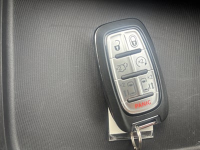 2025 Chrysler Pacifica Hybrid Hybrid Select