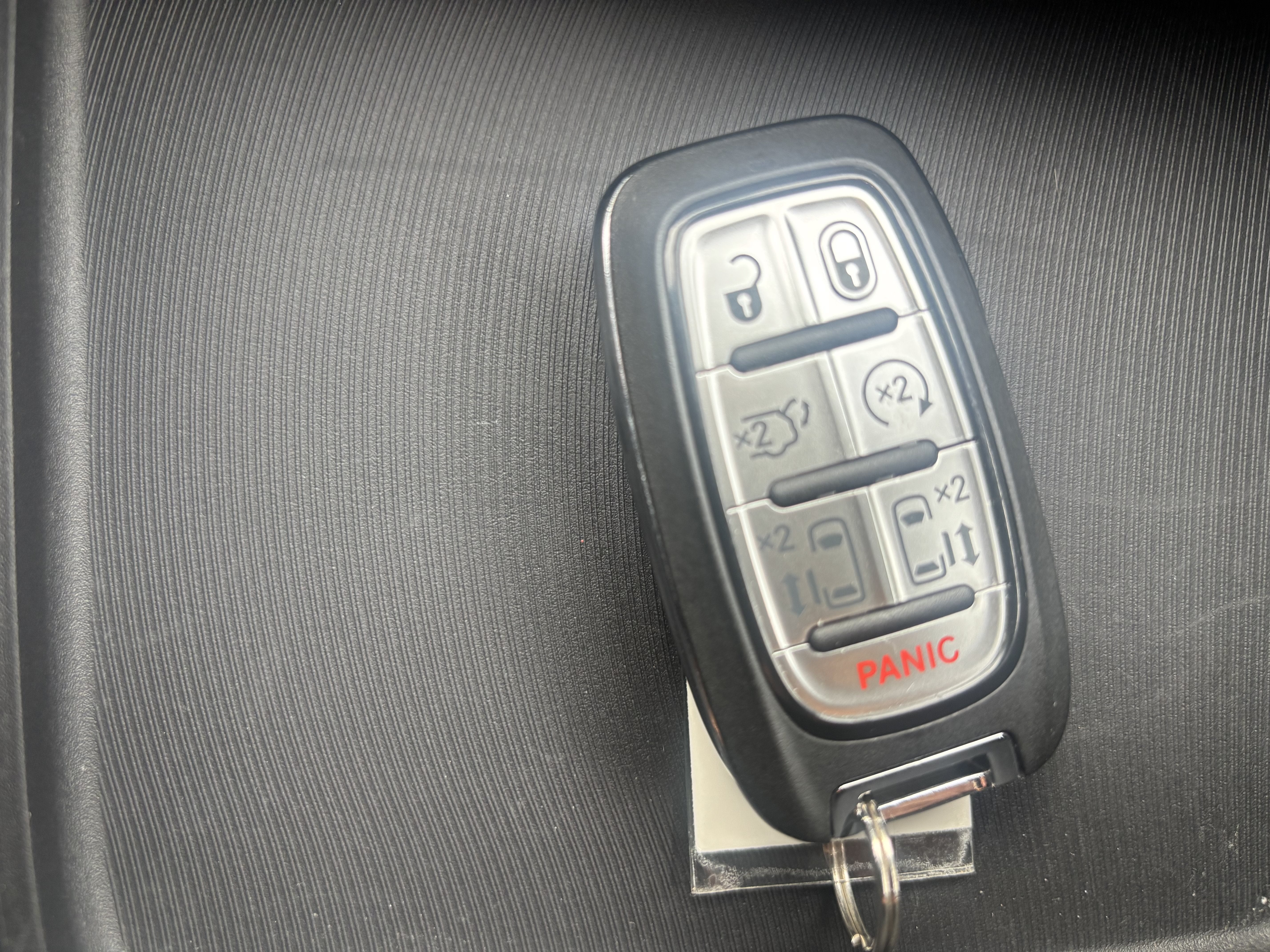 2025 Chrysler Pacifica Hybrid Hybrid Select