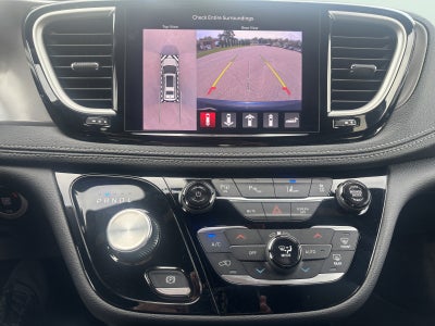 2025 Chrysler Pacifica Hybrid Hybrid Select